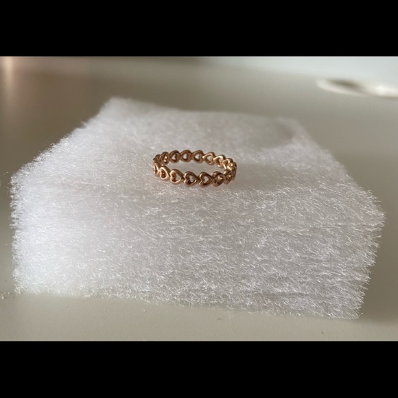 Pandora rose gold “band of hearts” ring - Picture 3 of 3